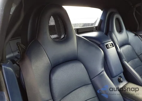 2002 Honda S2000 z USA, uszkodzony, nr VIN JHMAP11442T007590